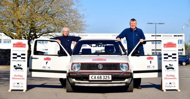 aegtepar-fra-ry-bidt-af-rally-og-gamle-biler